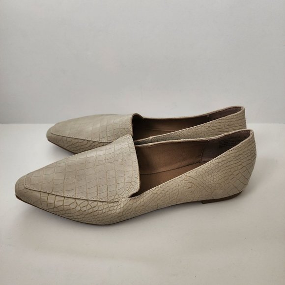 Steve Madden Gemmy Beige Crocodile Embossed Loafers Size 8 - Picture 5 of 11